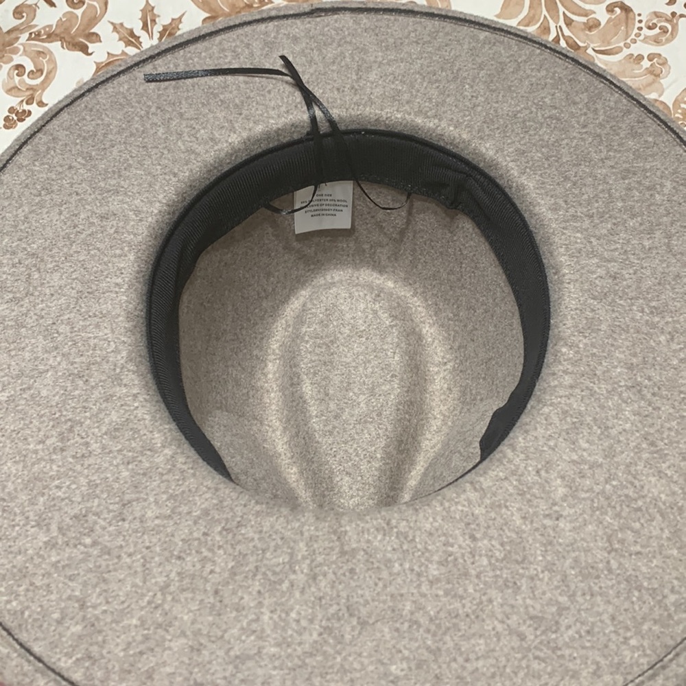 Grey Hat - Picture 2 of 2